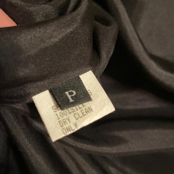 NEIMAN MARCUS Halter dress, 100 % silk, Sz S, NWOT - Picture 4 of 7